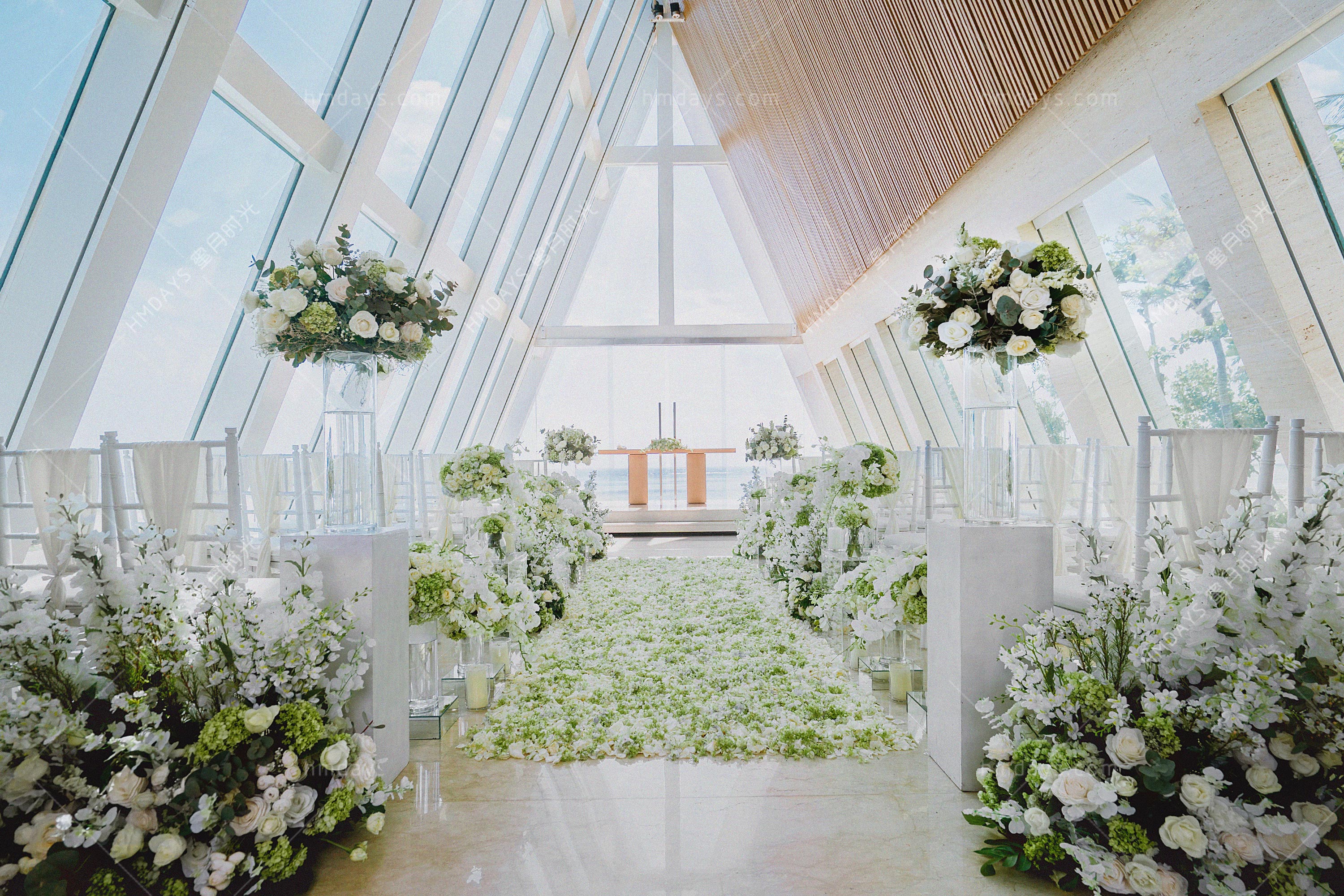  巴厘岛港丽无限教堂婚礼