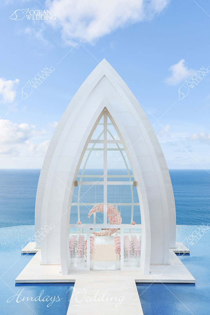  巴厘岛梦幻教堂婚礼