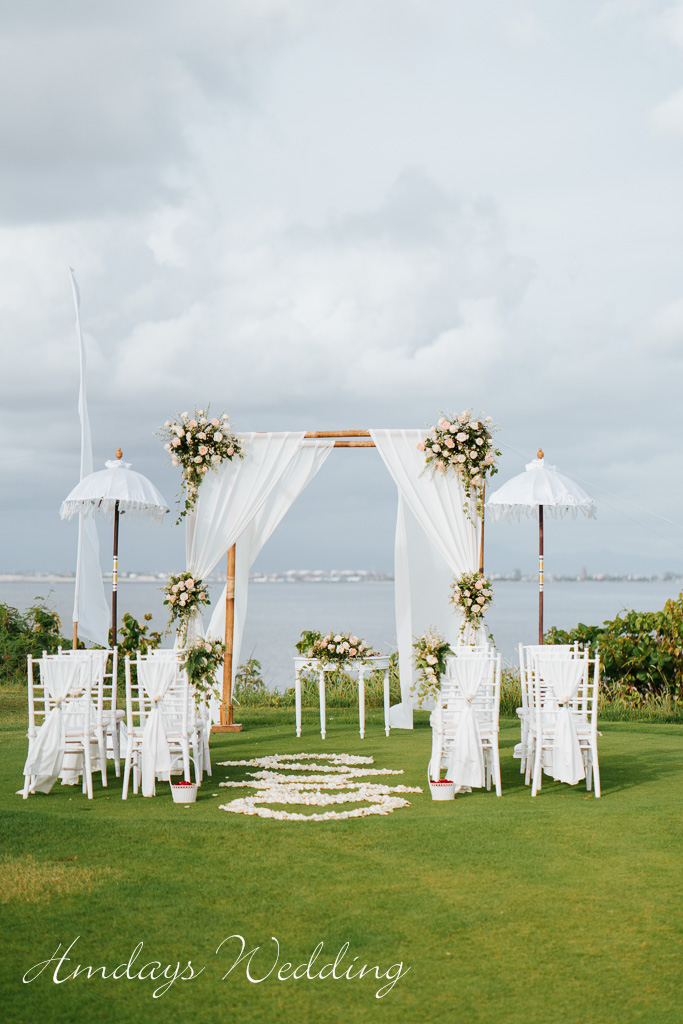  巴厘岛高尔夫海景草坪婚礼