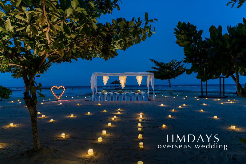 巴厘岛肉桂沙滩宴会标准布置（蓝色）|海外婚礼定制中高端布置案例|巴厘岛婚礼布置定制案例