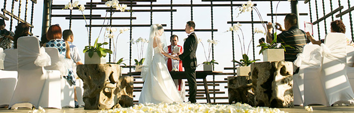 巴厘岛阿丽拉空中婚礼视频