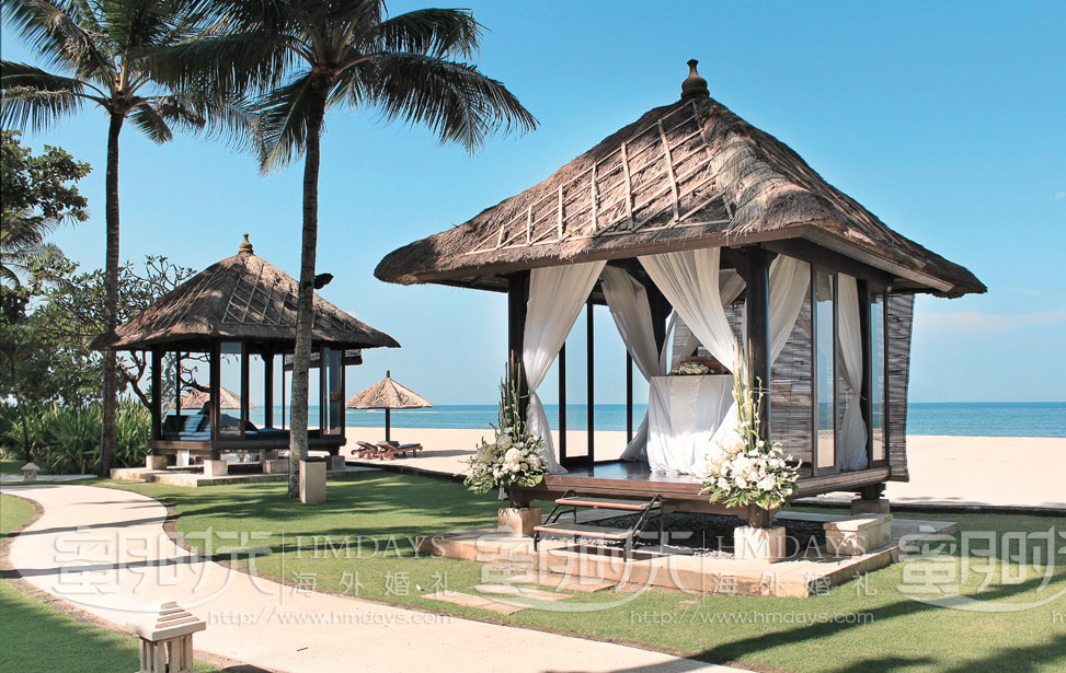 BALE BEACH|巴厘岛港丽沙滩凉亭婚礼|巴厘岛婚礼|海外婚礼|蜜月时光