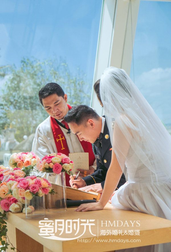 神圣的西式婚礼图片赏析 备受追捧的西式传统婚礼