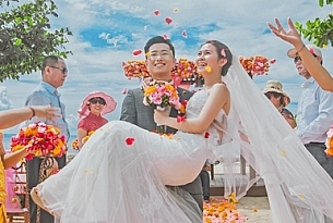 韩先生和张女士的巴厘岛肉桂沙滩婚礼_海外婚礼